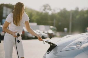 5 mitos sobre as baterias dos carros elétricos thumbnail