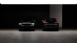 Volvo: EX40 e EC40 Black Edition chegam a Portugal thumbnail