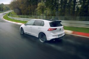 VW Golf GTI Clubsport: Renovado, com 300 CV thumbnail