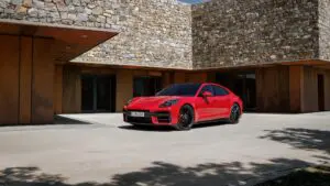 Porsche Panamera Turbo S E-Hybrid e GTS: Conheça os preços thumbnail